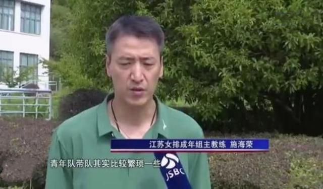 草久伊人